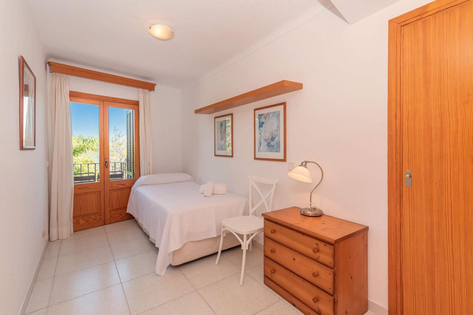 Vora Mar Beachfront Apartment By Sealand Villas Port de Pollença Exteriör bild