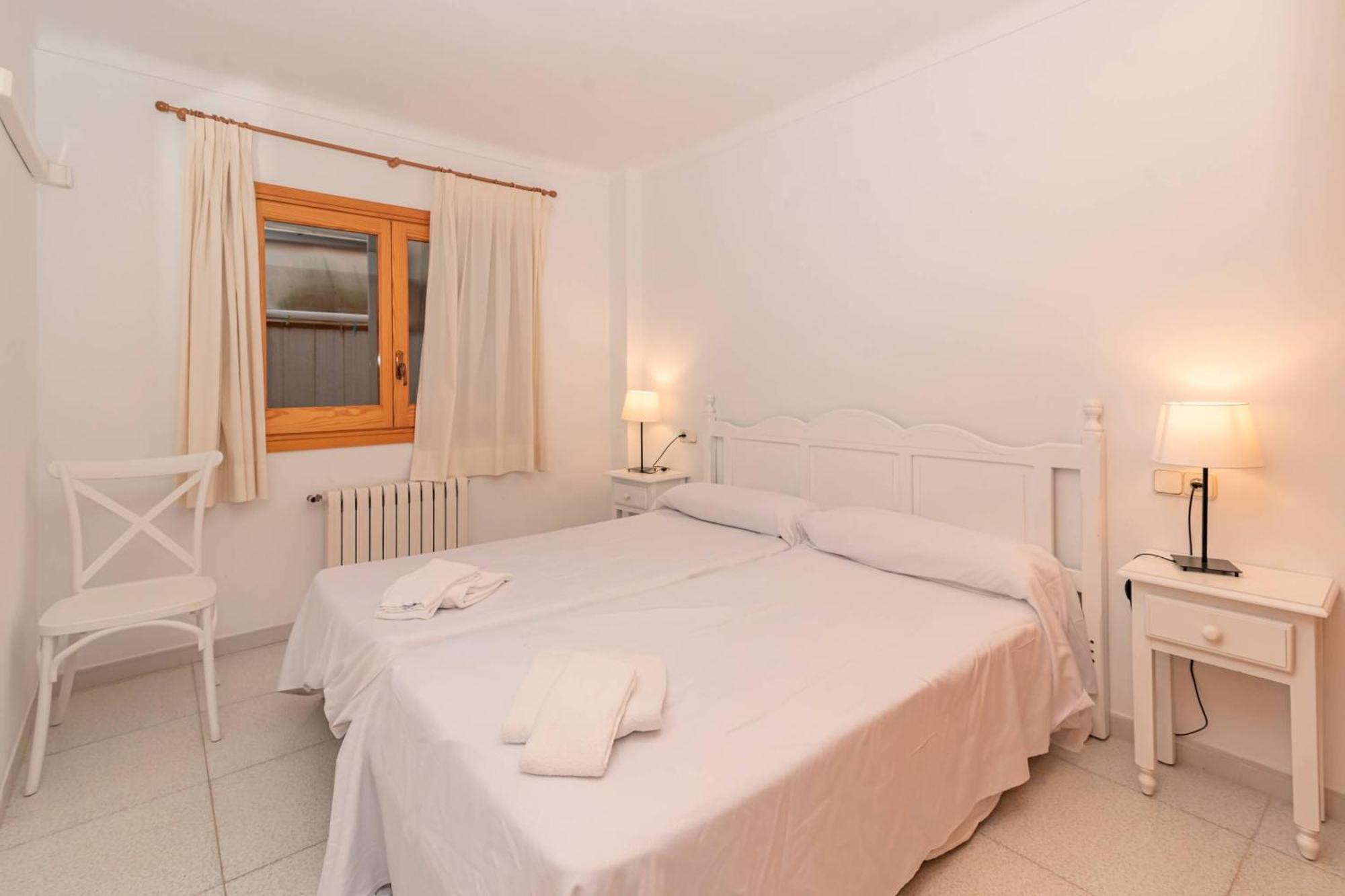 Vora Mar Beachfront Apartment By Sealand Villas Port de Pollença Exteriör bild