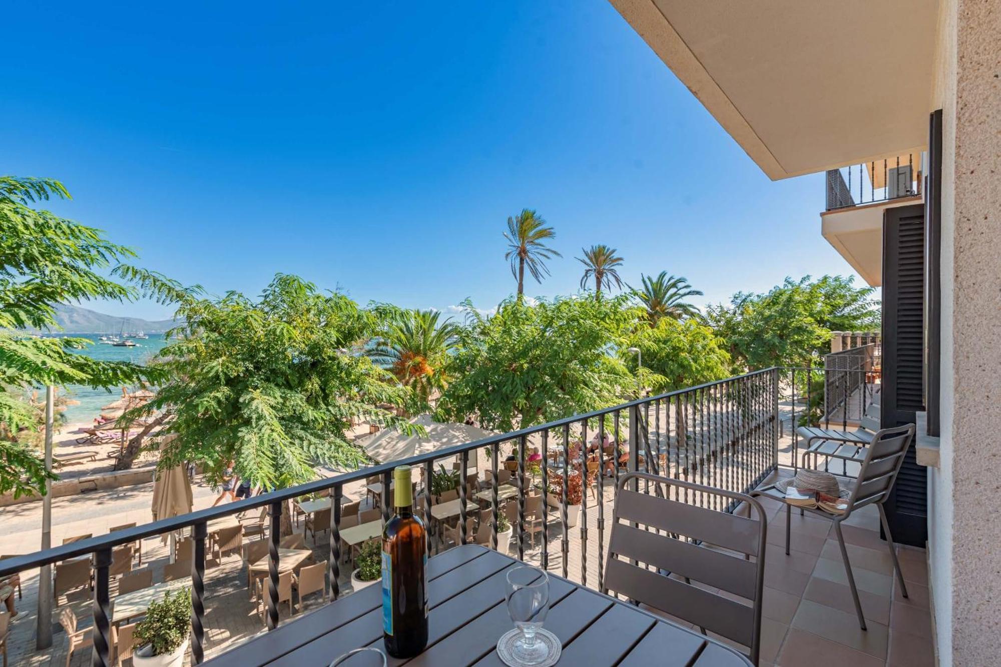 Vora Mar Beachfront Apartment By Sealand Villas Port de Pollença Exteriör bild